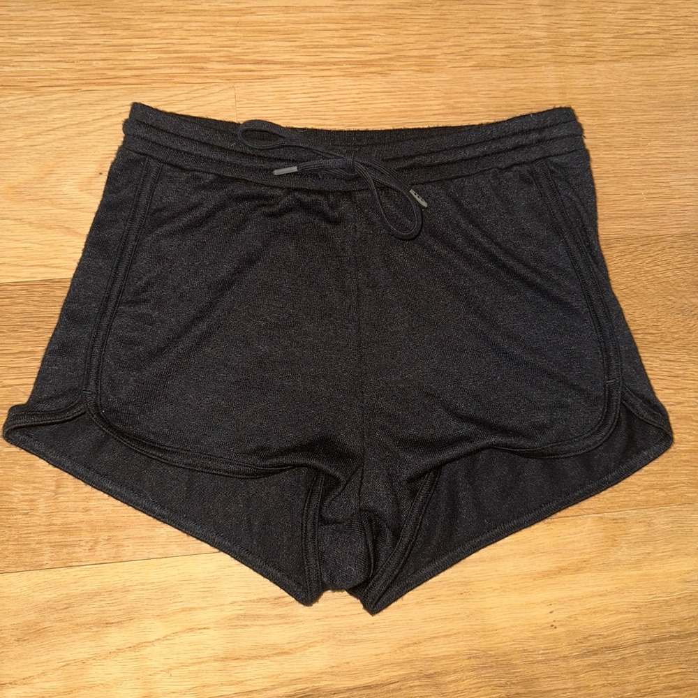 Aritzia Wilfred Free Charlene Short | Black